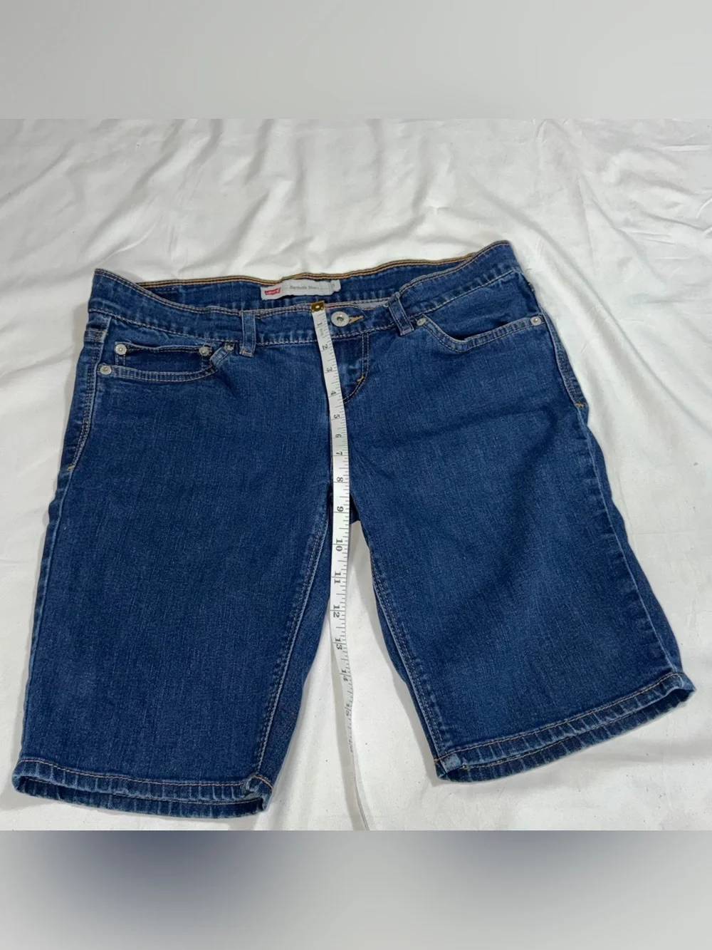 Levi's Denim Bermuda Shorts Juniors 9 Dark Wash Knee Length Classic Blue P74
